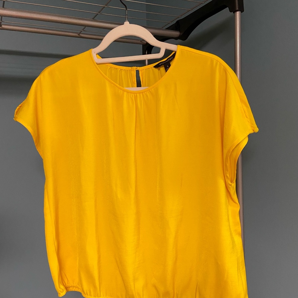 Banana Republic Bright Yellow Cap Sleeve Blouse – Size S